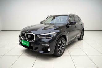 宝马X5 2022款 改款 xDrive 30Li 尊享型M运动套装