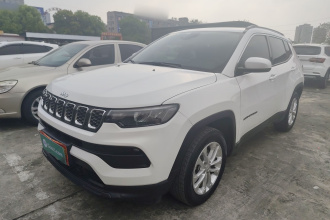 Jeep 指南者 2021款 220T 自动领先版
