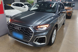 奥迪Q5L 2021款 40 TFSI 时尚动感型