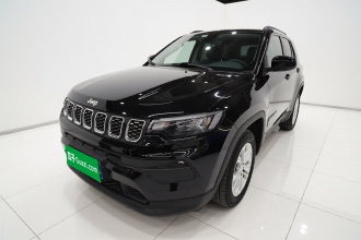 Jeep 指南者 2021款 220T 自动精英版