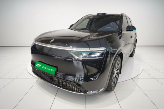 鸿蒙智行 问界M8 2025款 纯电 Max+ 六座四驱版 (192线激光雷达）