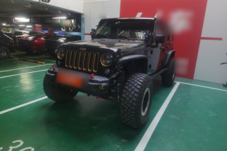 Jeep 牧马人 2014款 3.6L 龙腾典藏版