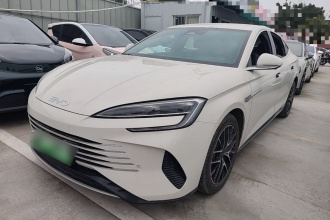 比亚迪 海豹07 DM-i 2025款 DM-i 1.5L 125km 精英型