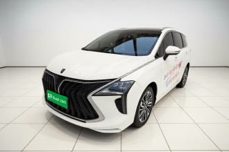 东风风行 风行游艇 2022款 1.5T DCT逐浪版