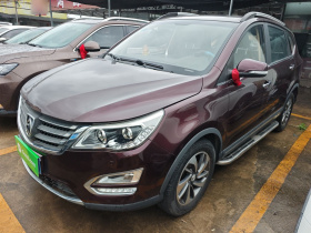 宝骏560 2016款 1.8L 手动豪华型