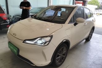 哪吒汽车 哪吒V 2022款 潮 400 Lite