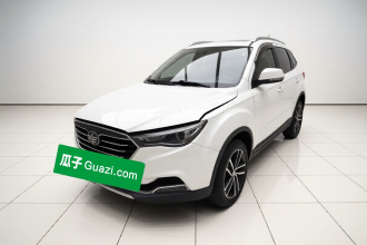 奔腾X40 2017款 1.6L 自动互联智酷型