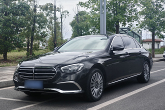 奔驰E级 2022款 改款三 E 300 L 豪华型