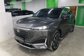 长安UNI-K 智电iDD 2022款 蓝鲸iDD 130km 1.5T 尊贵型