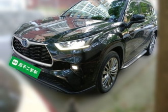 丰田 汉兰达 2022款 双擎 2.5L 四驱尊贵版 7座