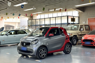 smart fortwo 2016款 0.9T 66千瓦硬顶先锋版