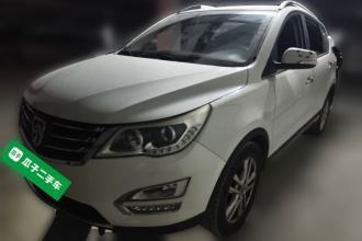 宝骏560 2015款 1.8L 手动精英型