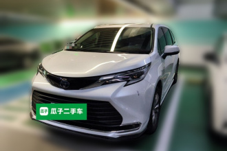 丰田 赛那SIENNA 2023款 2.5L混动 舒适版