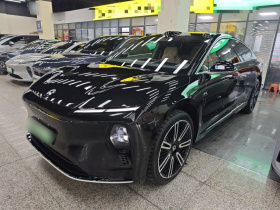 蔚来ET9 2025款 102kWh 签名版