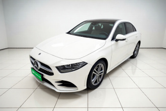 奔驰A级 2022款 改款 A 180 L 运动轿车