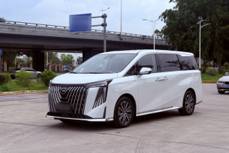 广汽传祺 传祺M8 2024款 大师系列 400T 至尊版