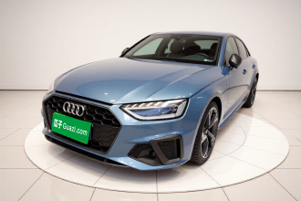 奥迪A4L 2022款 40 TFSI quattro RS套件燃速型
