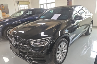 奔驰GLC轿跑 2021款 GLC 260 4MATIC 轿跑SUV