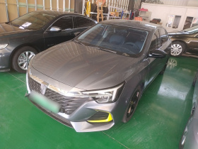 荣威i6 MAX新能源 2020款 1.5T PHEV爽酷版