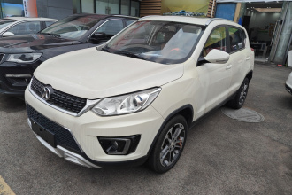 北京汽车 绅宝X35 2016款 1.5L 自动精英版