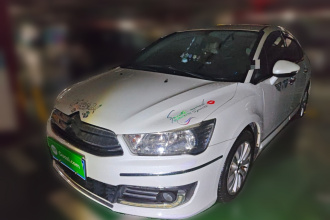 雪铁龙 世嘉 2013款 三厢 1.6L 自动品尚型