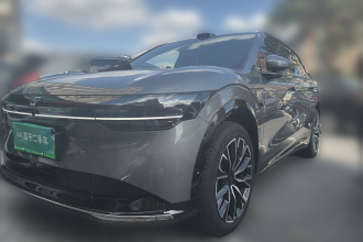 极氪7X 2025款 75kWh 后驱智驾版
