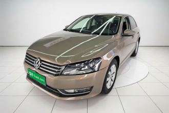 大众 帕萨特 2015款 1.8TSI DSG尊荣版