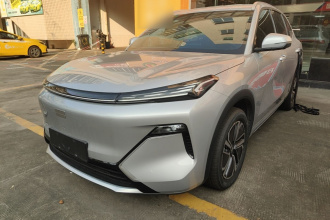 吉利银河 银河星舰7 EM-i 2025款 55km 启航版