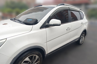 宝骏560 2015款 1.8L 手动精英型