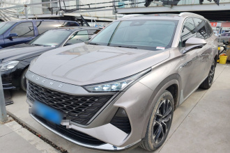 荣威RX9 2023款 2.0T 四驱越享版