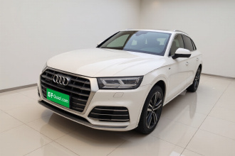 奥迪Q5L 2020款 改款 40 TFSI 荣享时尚型