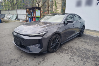 长安UNI-V 2024款 1.5T 尊贵型