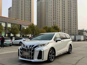 丰田 格瑞维亚 2022款 2.5L混动 旗舰版