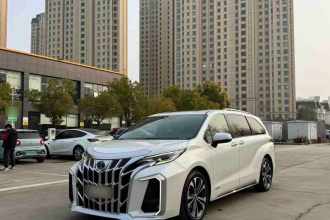 丰田 格瑞维亚 2022款 2.5L混动 旗舰版