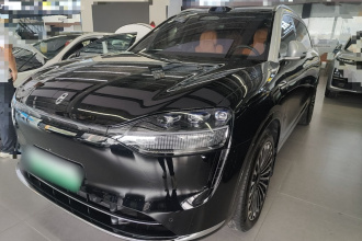 鸿蒙智行 问界M9 2025款 增程 Ultra版 52kWh 6座版 (192线激光雷达）