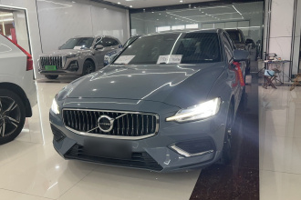 沃尔沃S60 2023款 B4 智逸豪华版