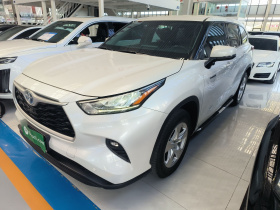丰田 汉兰达 2022款 双擎 2.5L 两驱精英版 7座