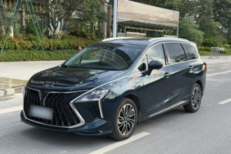 东风风行 风行游艇 2022款 1.5T DCT追风版