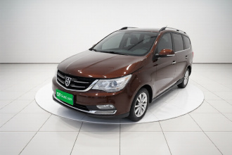 宝骏730 2015款 1.8L 手动舒适ESP版 7座