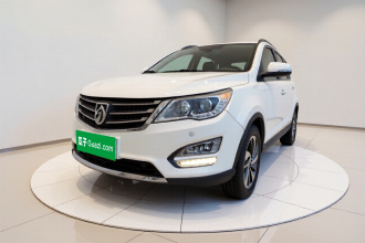 宝骏560 2015款 1.8L 手动豪华型