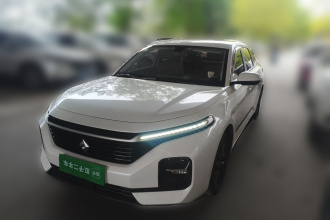 宝骏RC-5 2020款 1.5L 手动智耀精英型