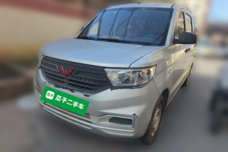 五菱汽车 五菱宏光V 2020款 1.2L劲取版国VI LSI
