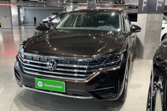 大众 途锐 2022款 3.0TSI 锐享版 经典运动套装