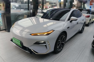 吉利银河 银河E8 2025款 575km 探索智驾版