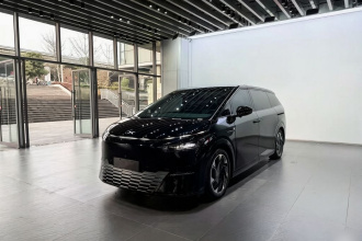 小鹏X9 2024款 640四驱高性能Max