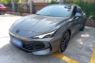 名爵 MG7 2025款 1.5T 300 DCT优雅版