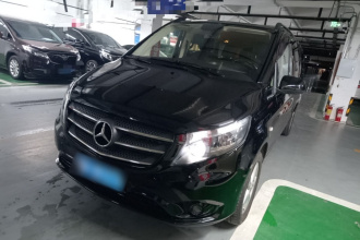 奔驰 威霆 2020款 2.0T 精英版 7座