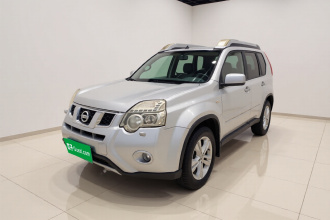 日产 奇骏 2012款 2.5L CVT至尊版 4WD