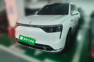 鸿蒙智行 问界M8 2025款 增程 Max+版 53.4kWh 6座版 (192线激光雷达）