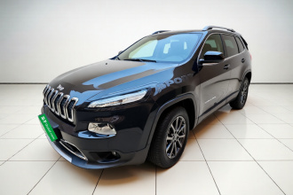 Jeep 自由光 2020款 2.0L 两驱经典运动版